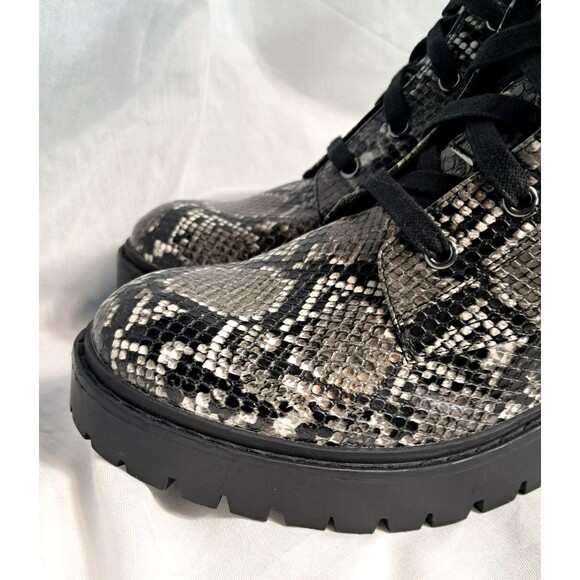 Skechers Viper Snake Chunky Women's Lace Up Combat Boots 11M - Picture 4 of 11